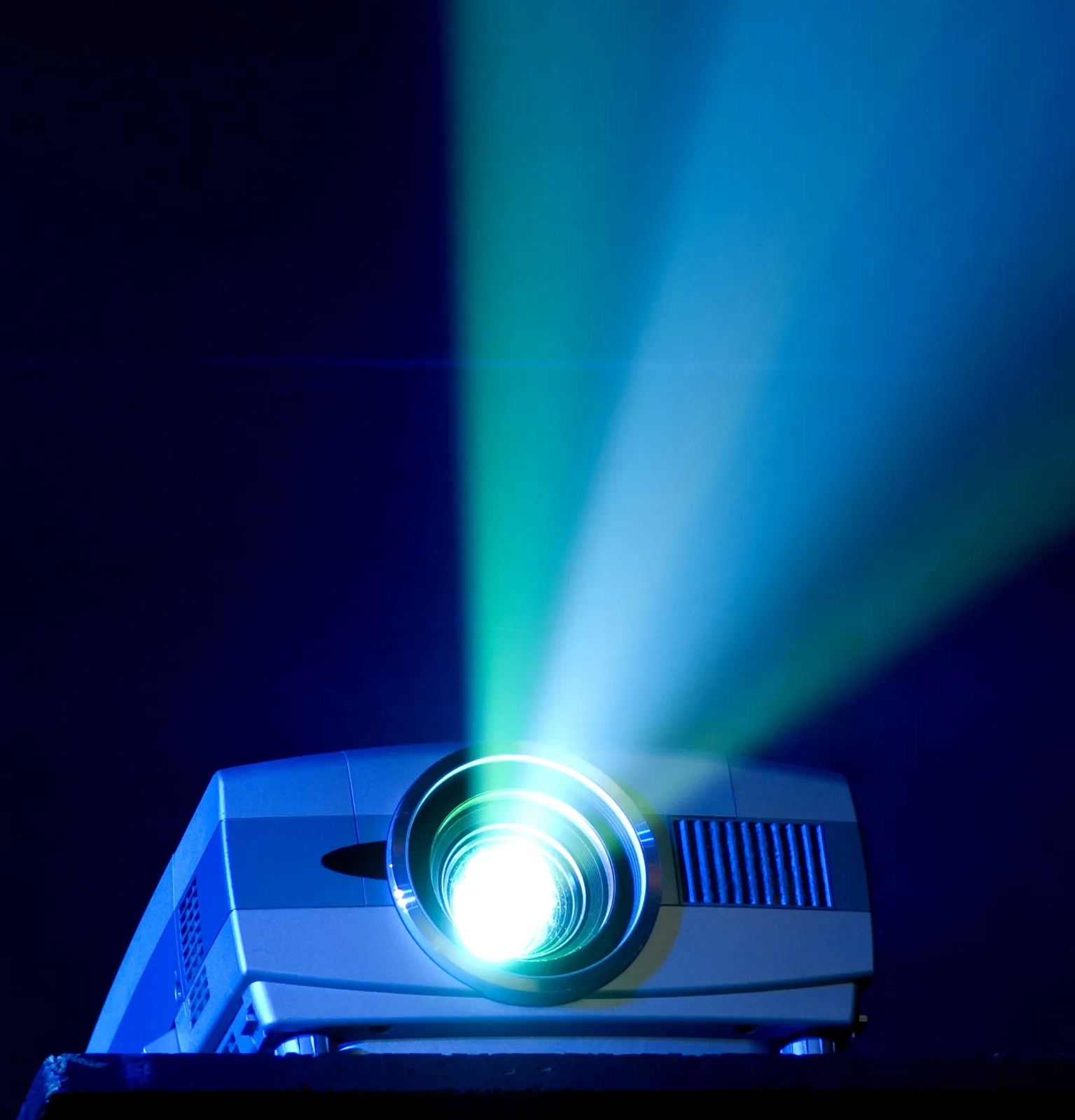 PROJECTOR SERVICE